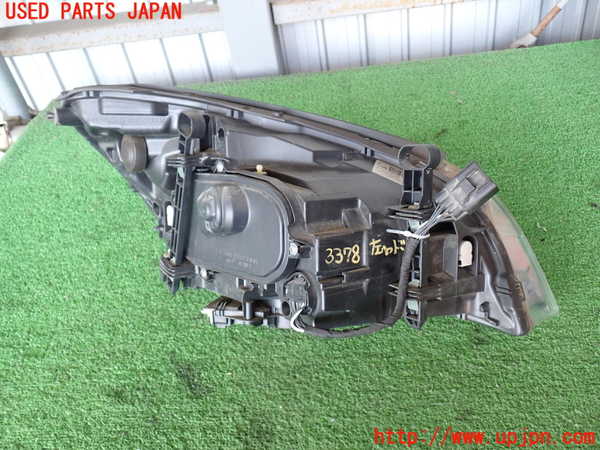 2UPJ-9233781132]ボルボ・V60(FB4164T)左ヘッドライト HID 中古_4