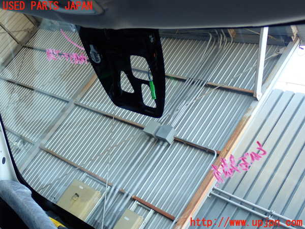 2UPJ-9233781195]ボルボ・V60(FB4164T)フロントガラス 中古(43R-00027 M6)_5