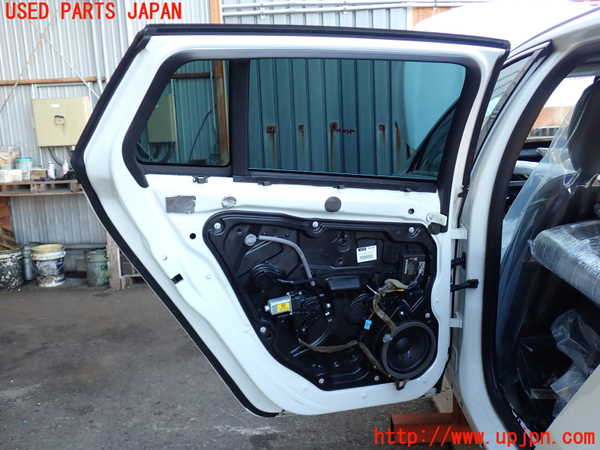 2UPJ-9233781320]ボルボ・V60(FB4164T)左後ドア 中古(43R-001105 M20)_5