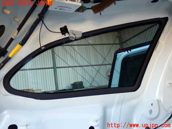 2UPJ-9233781382]ボルボ・V60(FB4164T)左クォーターガラス 中古(43R-001564 M532)_3