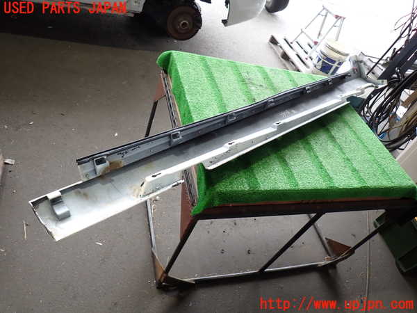 2UPJ-9233781390]ボルボ・V60(FB4164T)右サイドステップ 中古_5