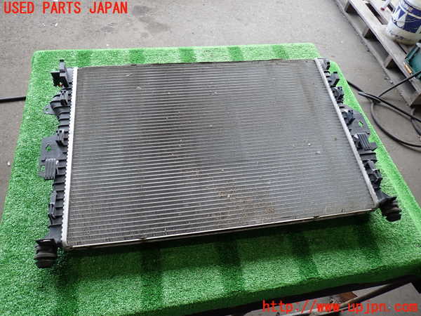 2UPJ-9233782321]ボルボ・V60(FB4164T)ラジエーター1 中古_2