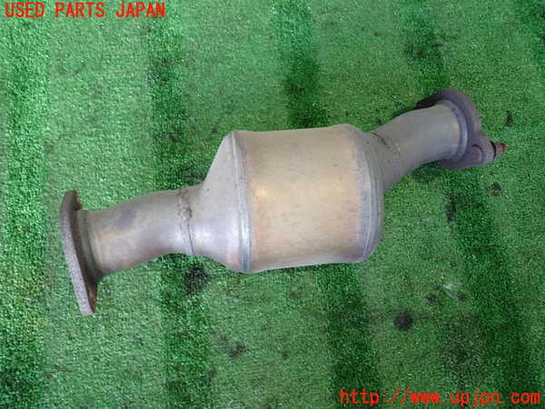 2UPJ-9233782661]ボルボ・V60(FB4164T)触媒1 中古_3