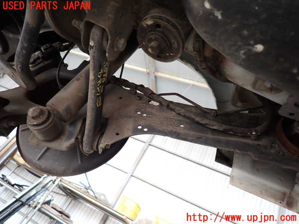 2UPJ-9233784305]ボルボ・V60(FB4164T)左リアナックルハブ 中古_2