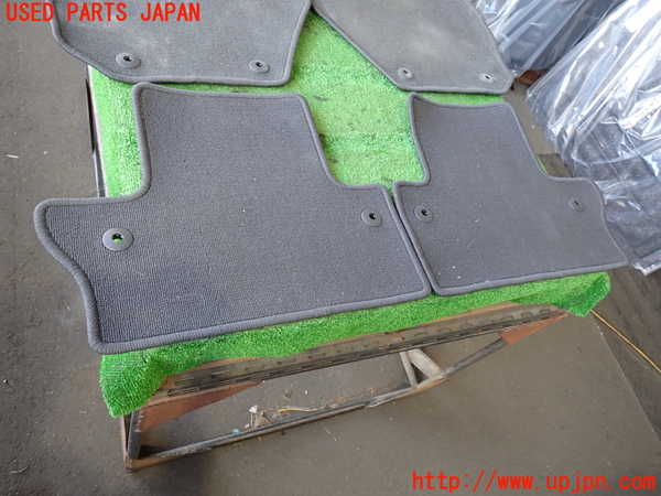 2UPJ-9233787800]ボルボ・V60(FB4164T)フロアマット 中古_3