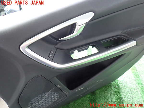 2UPJ-9233781234]ボルボ・V60(FB4164T)右前ドア内張り 中古_3