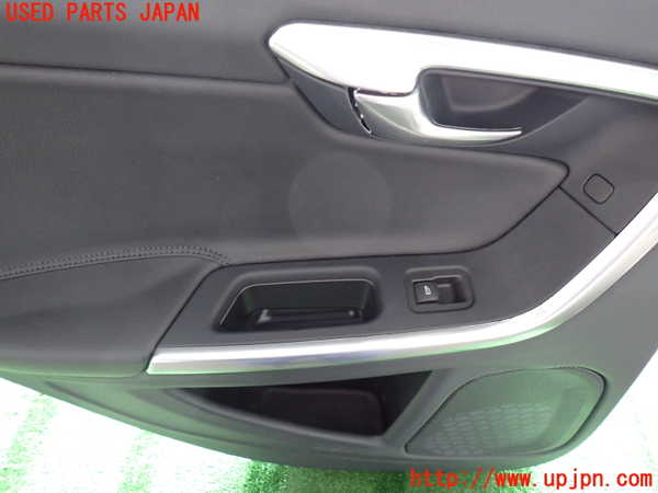 2UPJ-9233781324]ボルボ・V60(FB4164T)左後ドア内張り 中古_3