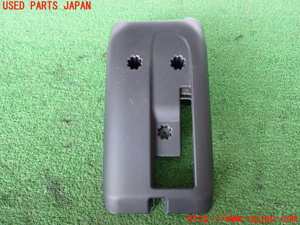 2UPJ-9233787905]ボルボ・V60(FB4164T)コラムカバー 中古_3