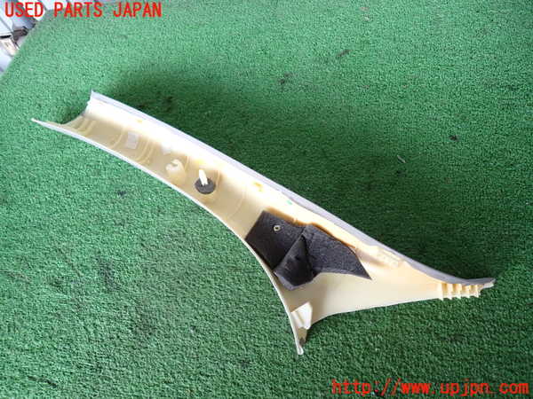 2UPJ-9233787655]ボルボ・V60(FB4164T)右フロントピラートリム 中古_4