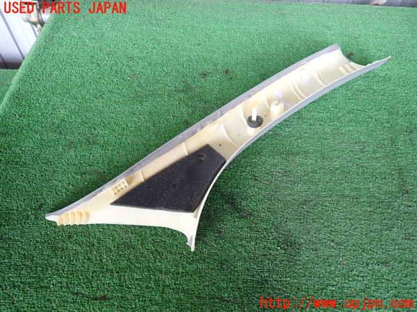 2UPJ-9233787660]ボルボ・V60(FB4164T)左フロントピラートリム 中古_4