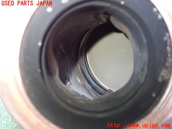 2UPJ-9233792041]キックス(RP15)エキマニ1 触媒 マニバーター 中古_2