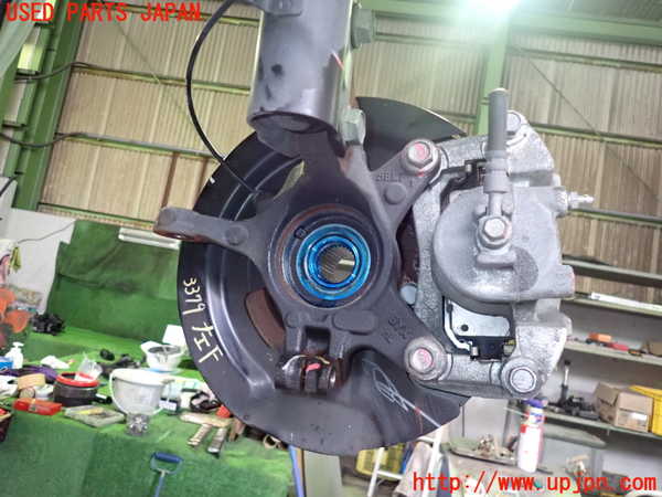 2UPJ-9233794295]キックス(RP15)左フロントナックルハブ 中古_2
