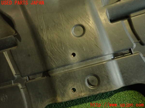 2UPJ-9233812170]アバルト・595(312142)エンジンアンダーカバー 中古_2