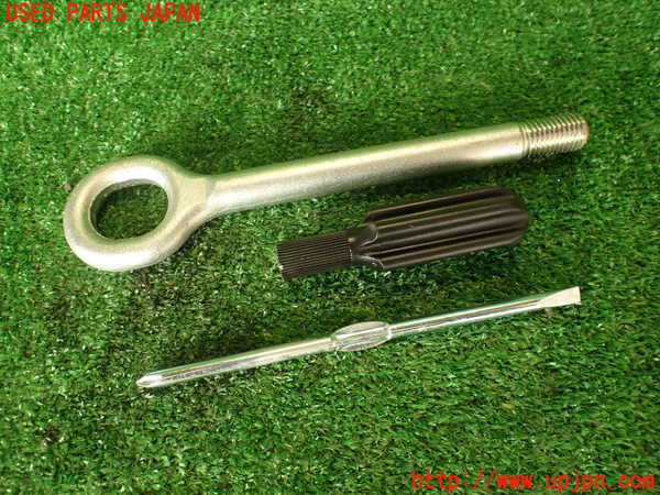 2UPJ-9233817805]アバルト・595(312142)車載工具 中古_2