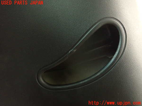 2UPJ-9233817675]アバルト・595(312142)右リアピラートリム 中古_4