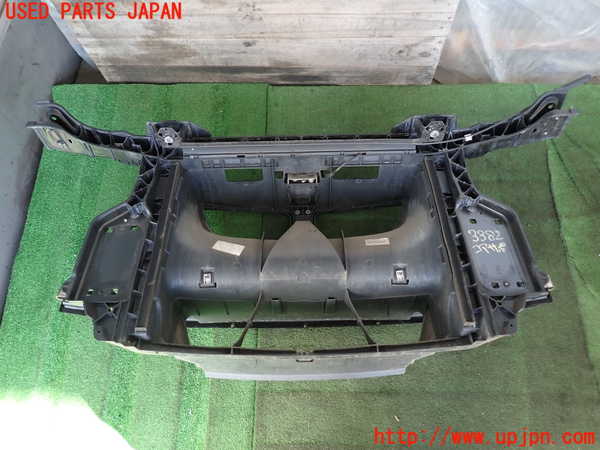 2UPJ-9233821041]BMW 120i E87(UD20)コアサポート 中古_3