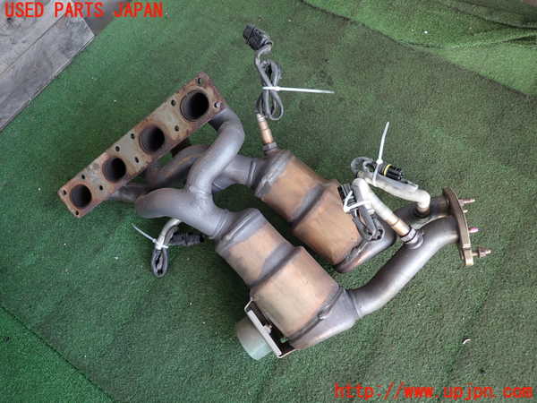 2UPJ-9233822041]BMW 120i E87(UD20)エキマニ1 触媒 マニバーター 中古_2