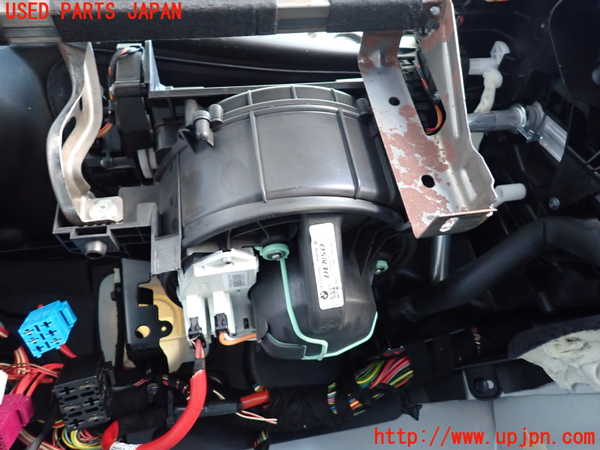 2UPJ-9233826081]BMW 120i E87(UD20)エバポレーター1 中古_3