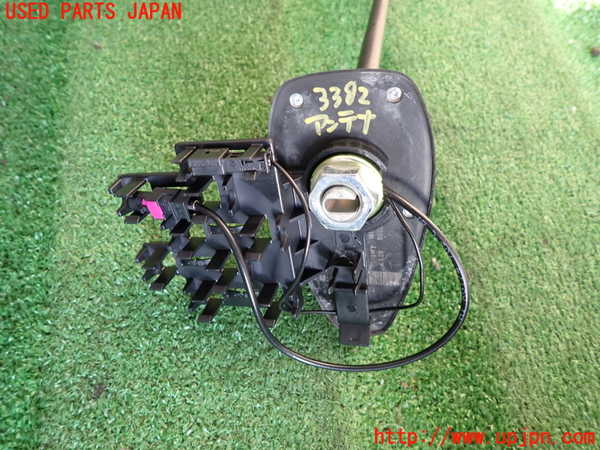 2UPJ-9233826550]BMW 120i E87(UD20)アンテナ 中古_2