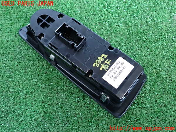 2UPJ-9233826240]BMW 120i E87(UD20)右前パワーウィンドウスイッチ 中古_2