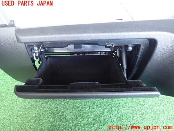 2UPJ-9233827516]BMW 120i E87(UD20)グローブボックス1 中古_2