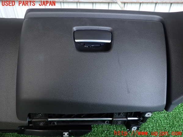2UPJ-9233827516]BMW 120i E87(UD20)グローブボックス1 中古_3