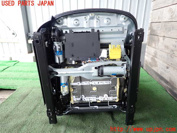 2UPJ-9233827035]BMW 120i E87(UD20)運転席シート 中古_5