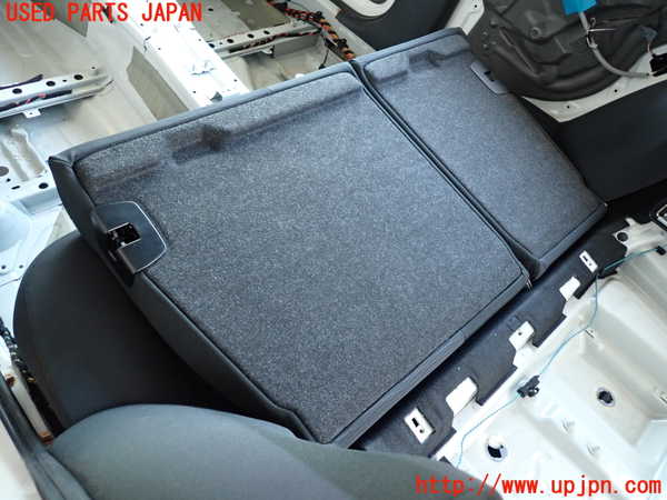 2UPJ-9233827385]BMW 120i E87(UD20)リアシート 中古_3