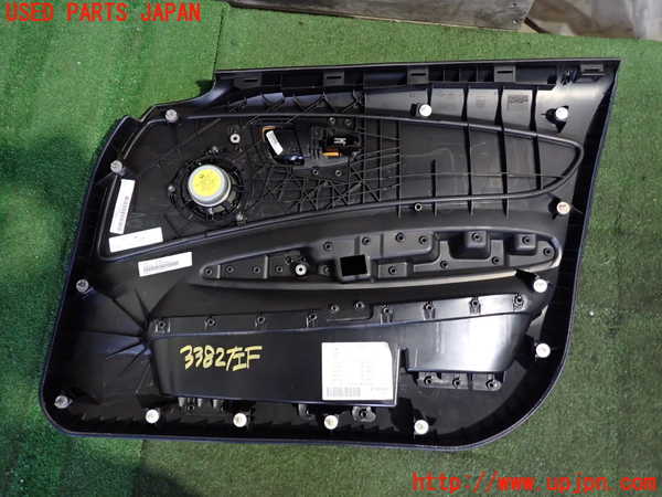 2UPJ-9233821264]BMW 120i E87(UD20)左前ドア内張り 中古_4