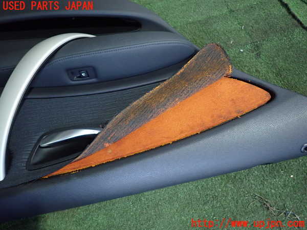 2UPJ-9233821324]BMW 120i E87(UD20)左後ドア内張り 中古_4