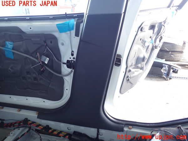2UPJ-9233827665]BMW 120i E87(UD20)右センターピラートリム 中古_3