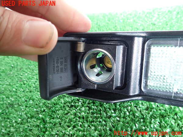 2UPJ-9233826413]BMW 120i E87(UD20)ルームランプ3 中古_2
