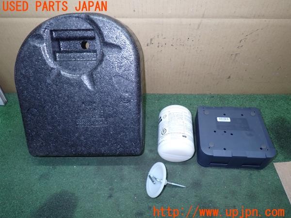 3UPJ=9233830625]ボルボ V50 2.0クラシック(MB4204S)後期 純正 パンク修理キット 中古_2