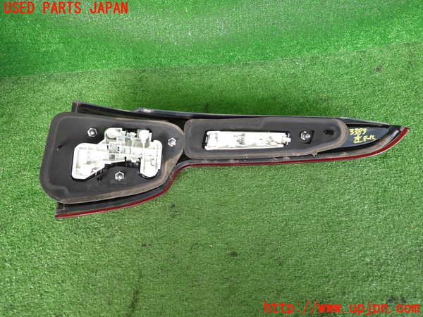 2UPJ-9233831536]ボルボ・V50(MB4204S)左テールランプ 中古_3