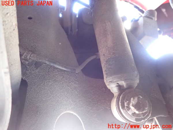 2UPJ-9233834300]ボルボ・V50(MB4204S)右リアナックルハブ 中古_2