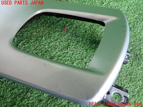 2UPJ-9233836066]ボルボ・V50(MB4204S)エアコンスイッチ1 中古_3