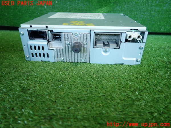 2UPJ-9233836480]ボルボ・V50(MB4204S)CDプレーヤー 中古_3