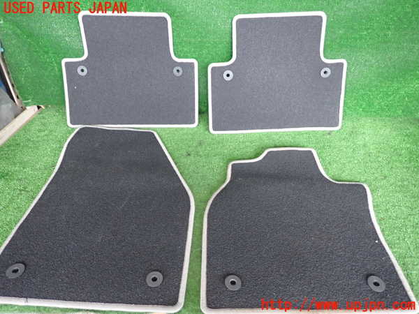 2UPJ-9233837800]ボルボ・V50(MB4204S)フロアマット 中古_5