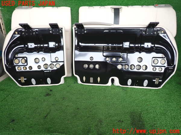 2UPJ-9233837385]ボルボ・V50(MB4204S)リアシート 中古_3