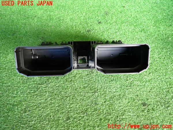 2UPJ-9233837528]ボルボ・V50(MB4204S)エアコン吹き出し口3 (真中) 中古_3