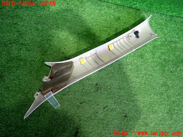 2UPJ-9233837655]ボルボ・V50(MB4204S)右フロントピラートリム 中古_2