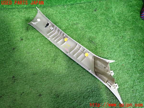 2UPJ-9233837660]ボルボ・V50(MB4204S)左フロントピラートリム 中古_2