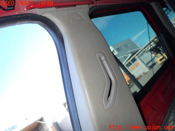 2UPJ-9233837665]ボルボ・V50(MB4204S)右センターピラートリム 中古_2