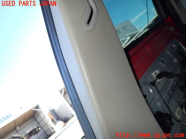 2UPJ-9233837665]ボルボ・V50(MB4204S)右センターピラートリム 中古_3