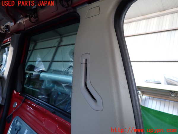 2UPJ-9233837670]ボルボ・V50(MB4204S)左センターピラートリム 中古_2