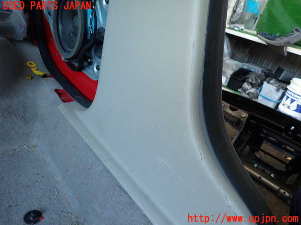 2UPJ-9233837670]ボルボ・V50(MB4204S)左センターピラートリム 中古_4