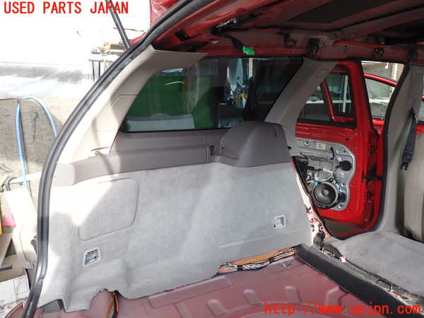 2UPJ-9233837680]ボルボ・V50(MB4204S)左リアピラートリム 中古_2