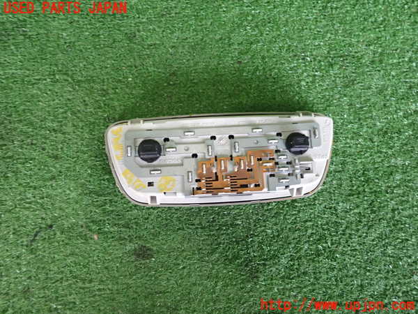 2UPJ-9233836412]ボルボ・V50(MB4204S)ルームランプ2 (2列目真中) 中古_2