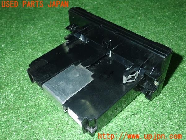 3UPJ=9233840567]ボルボ C30(MB4204S)純正 31268055 インフォメーションディスプレイ オーディオモニター 中古_2