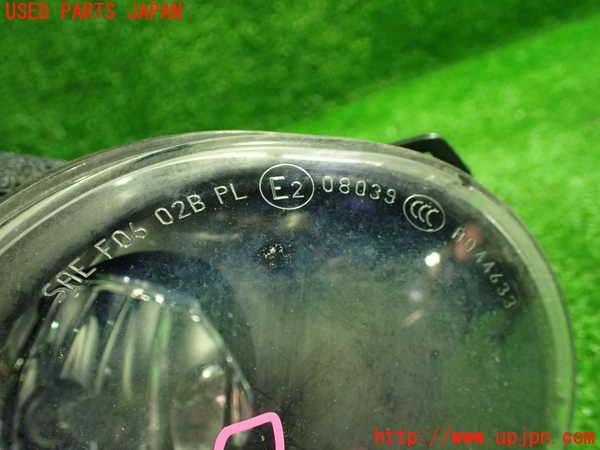 1UPJ-9233841180]ボルボ・C30(MB4204S)右フォグ 中古_3